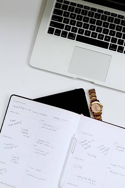 Comment utiliser les médias sociaux pour promouvoir votre événement et atteindre un public plus large
