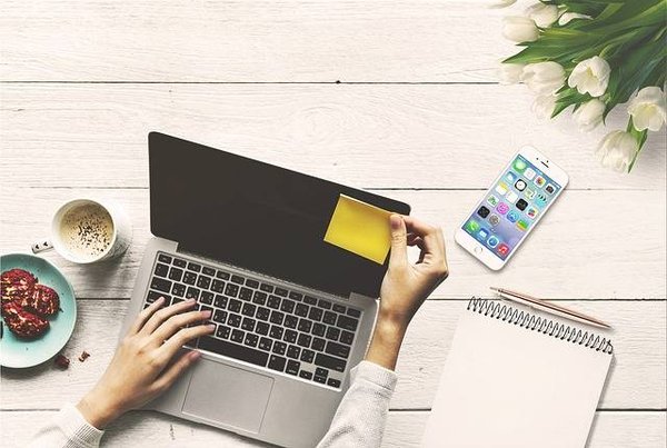 Planifier un événement réussi avec un petit budget : astuces et conseils pour économiser de l'argent et créer une expérience mémorable pour vos invités